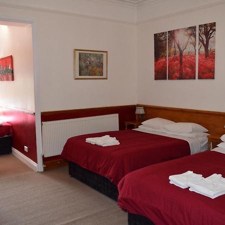 ฮีทเทอร์แบงค์ เกสท์เฮาส์ Hotel บาร์เน็ท ภายนอก รูปภาพ