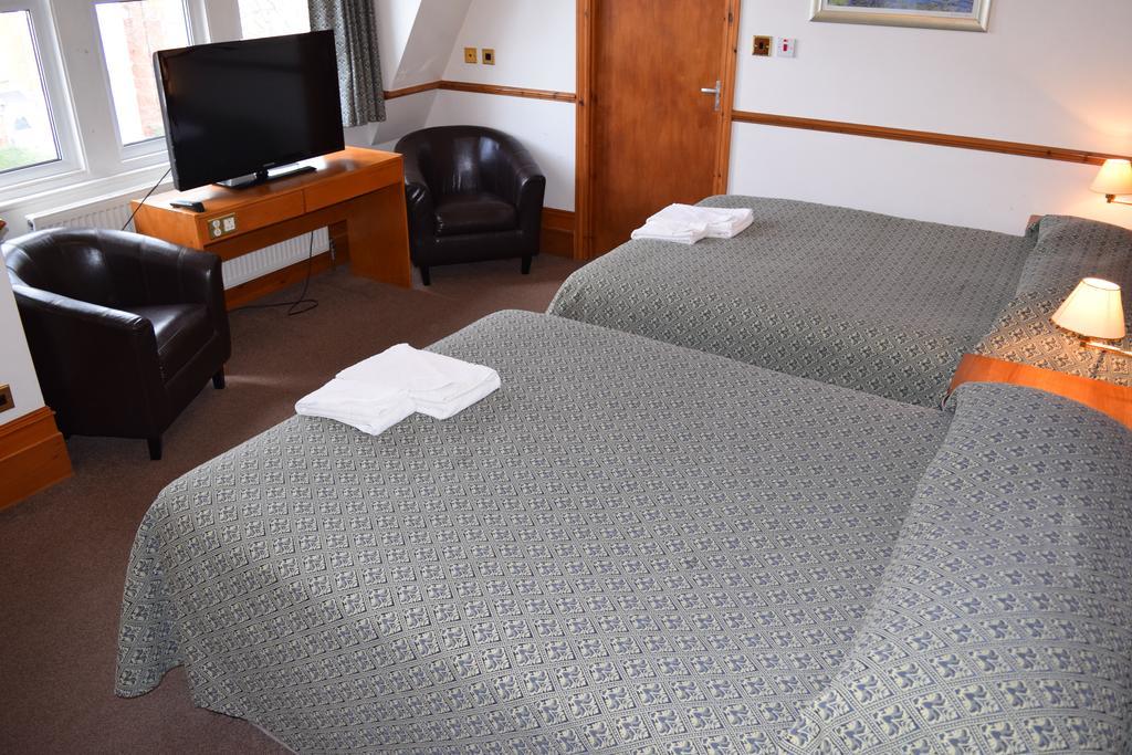 ฮีทเทอร์แบงค์ เกสท์เฮาส์ Hotel บาร์เน็ท ภายนอก รูปภาพ