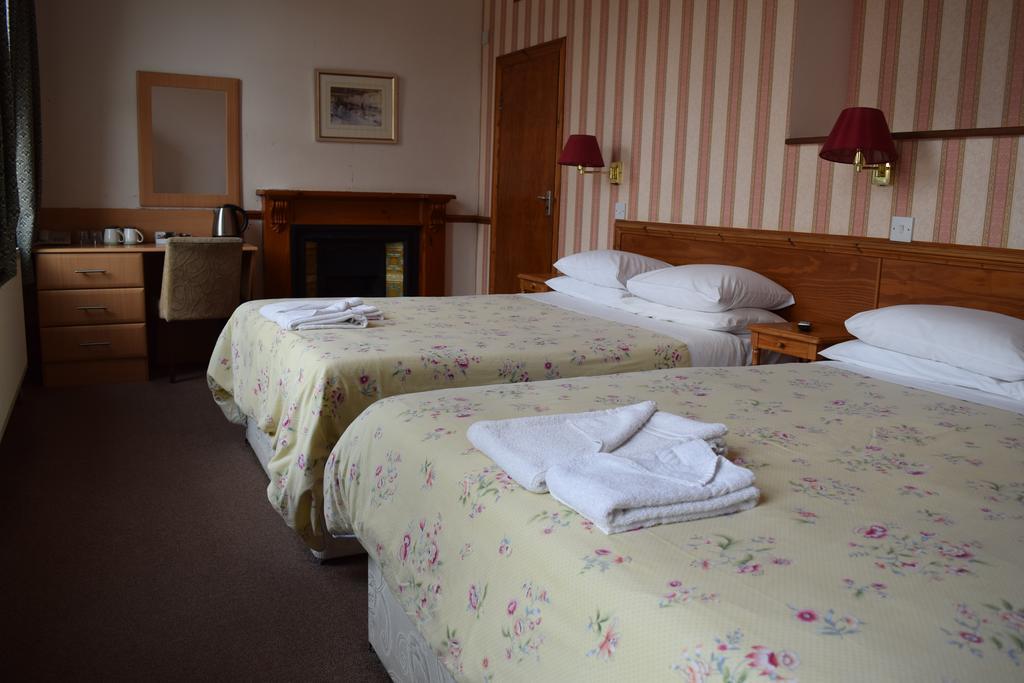 ฮีทเทอร์แบงค์ เกสท์เฮาส์ Hotel บาร์เน็ท ภายนอก รูปภาพ