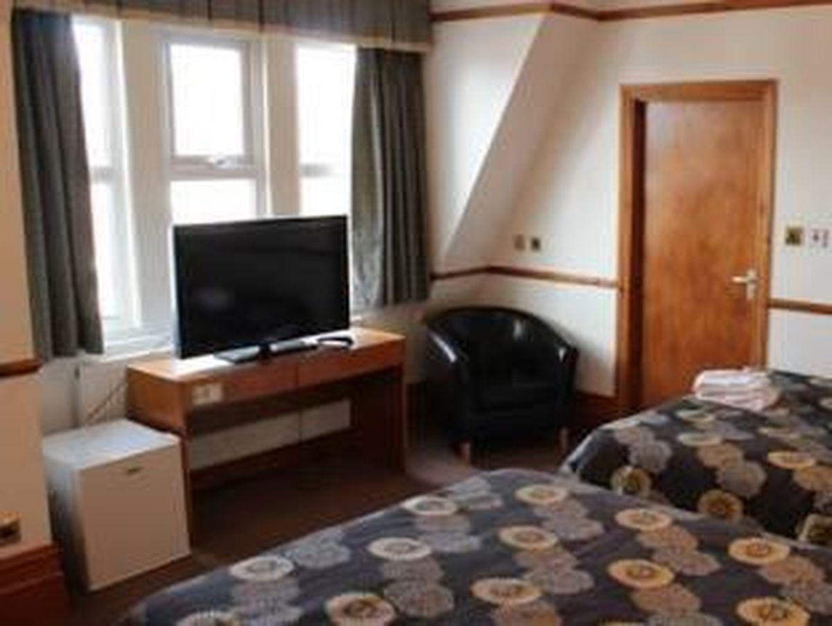ฮีทเทอร์แบงค์ เกสท์เฮาส์ Hotel บาร์เน็ท ภายนอก รูปภาพ