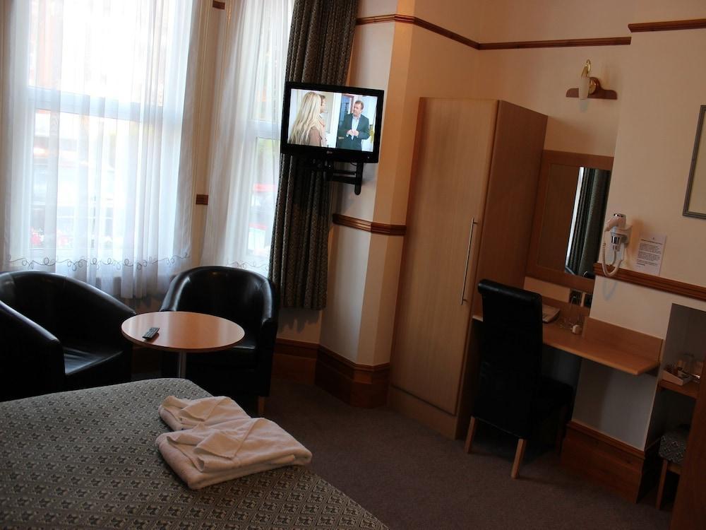 ฮีทเทอร์แบงค์ เกสท์เฮาส์ Hotel บาร์เน็ท ภายนอก รูปภาพ